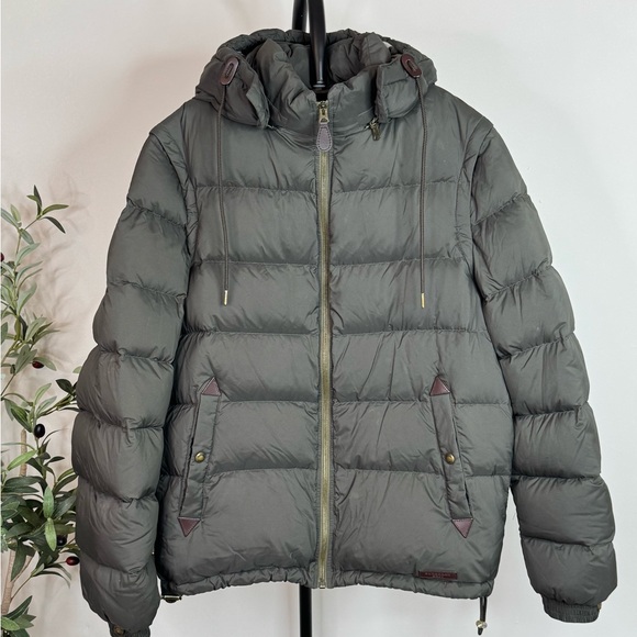 Burberry dark moss hunter green Puffer Jacket sz small